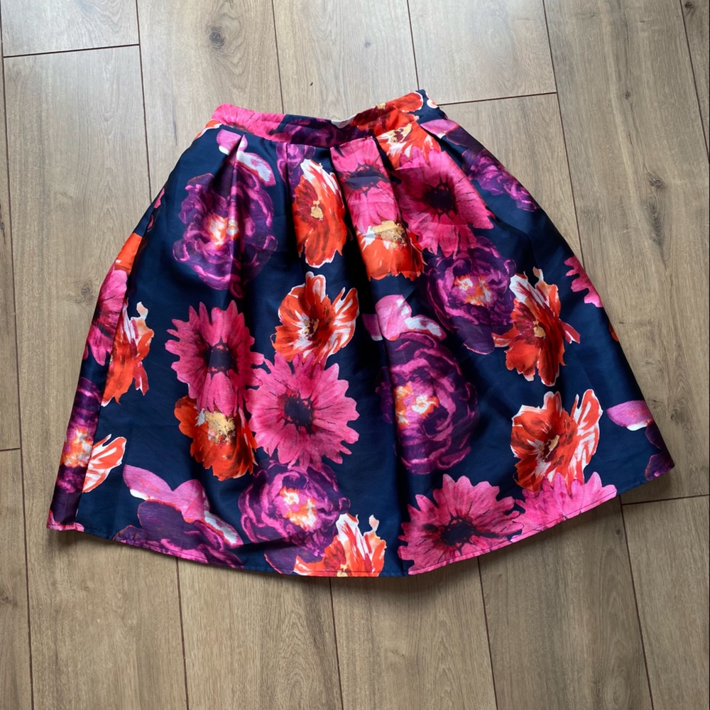 One Story Floral Skirt